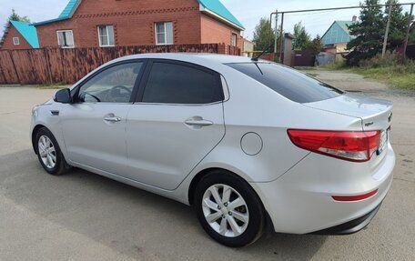 KIA Rio III рестайлинг, 2016 год, 935 000 рублей, 7 фотография