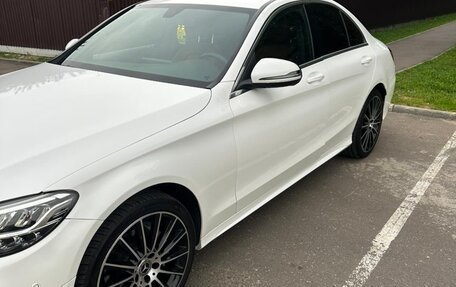 Mercedes-Benz C-Класс, 2018 год, 2 690 000 рублей, 2 фотография