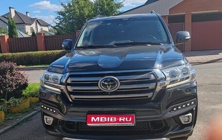 Toyota Land Cruiser 200, 2018 год, 8 200 000 рублей, 1 фотография
