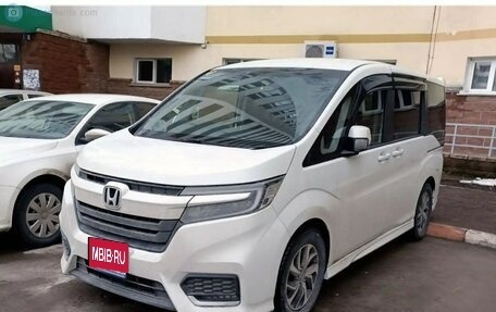 Honda Stepwgn IV, 2019 год, 1 970 000 рублей, 1 фотография