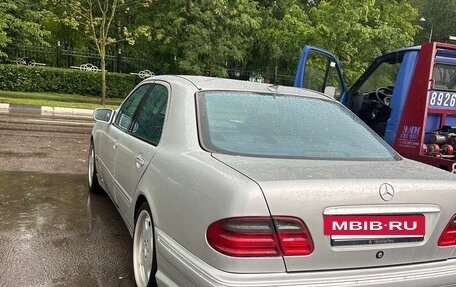 Mercedes-Benz E-Класс, 1999 год, 650 000 рублей, 3 фотография