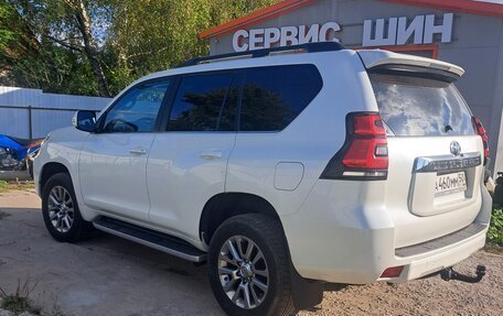 Toyota Land Cruiser Prado 150 рестайлинг 2, 2018 год, 4 200 000 рублей, 4 фотография