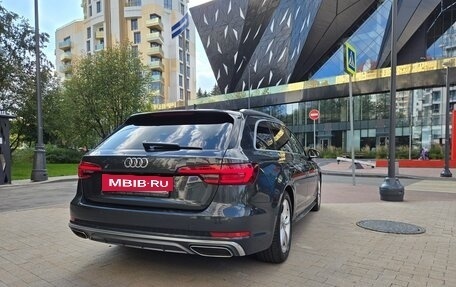 Audi A4, 2018 год, 2 650 000 рублей, 4 фотография