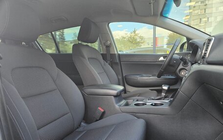 KIA Sportage IV рестайлинг, 2017 год, 1 915 000 рублей, 10 фотография