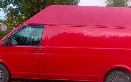 Volkswagen Transporter T5 рестайлинг, 2006 год, 930 000 рублей, 2 фотография