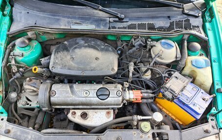Volkswagen Polo III рестайлинг, 1998 год, 370 000 рублей, 22 фотография
