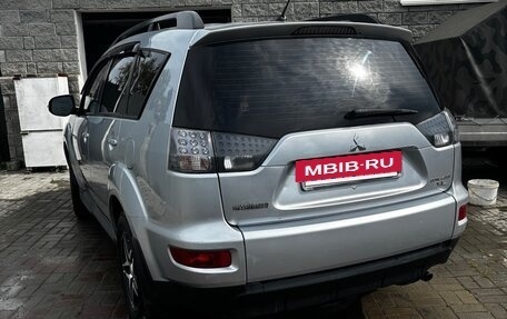 Mitsubishi Outlander III рестайлинг 3, 2011 год, 850 000 рублей, 6 фотография