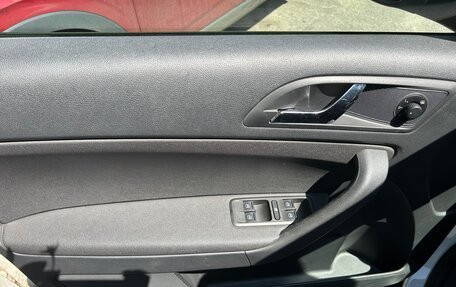 Skoda Yeti I рестайлинг, 2016 год, 1 500 000 рублей, 25 фотография