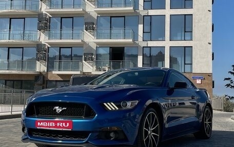 Ford Mustang VI рестайлинг, 2017 год, 2 390 000 рублей, 1 фотография