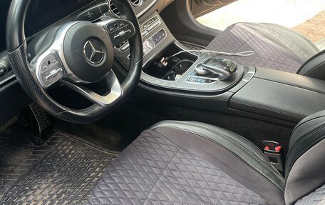 Mercedes-Benz E-Класс, 2019 год, 4 000 000 рублей, 5 фотография