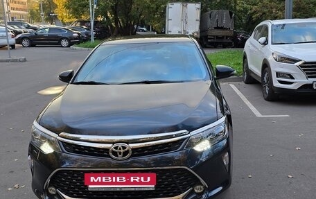 Toyota Camry, 2017 год, 2 480 000 рублей, 3 фотография
