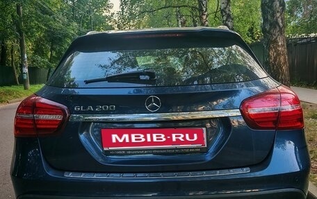Mercedes-Benz GLA, 2019 год, 2 400 000 рублей, 4 фотография