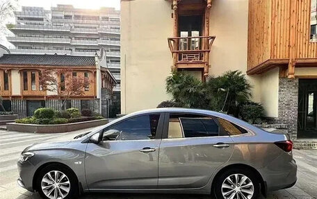 Chevrolet Monza, 2022 год, 1 050 060 рублей, 4 фотография
