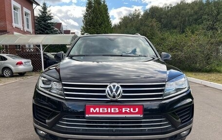 Volkswagen Touareg III, 2015 год, 3 190 000 рублей, 2 фотография
