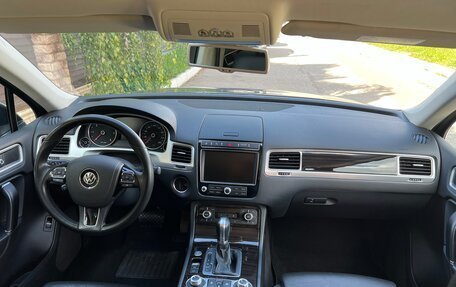 Volkswagen Touareg III, 2015 год, 3 190 000 рублей, 13 фотография