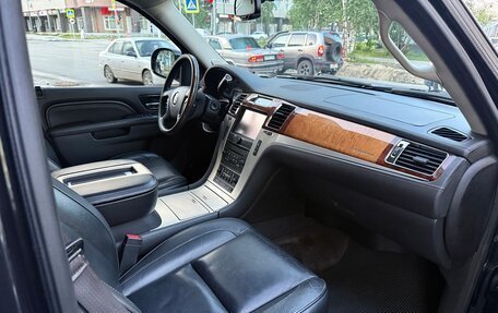 Cadillac Escalade III, 2013 год, 3 100 000 рублей, 25 фотография