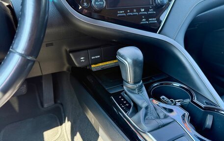 Toyota Camry, 2019 год, 2 980 000 рублей, 9 фотография