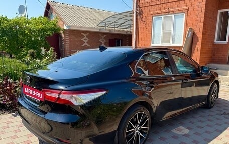 Toyota Camry, 2019 год, 2 980 000 рублей, 4 фотография