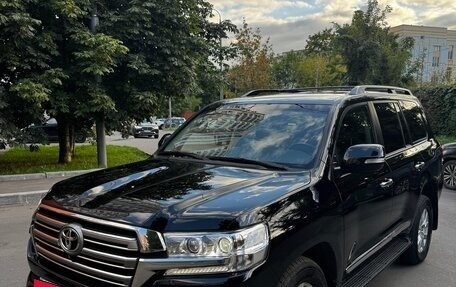 Toyota Land Cruiser 200, 2015 год, 4 690 000 рублей, 3 фотография