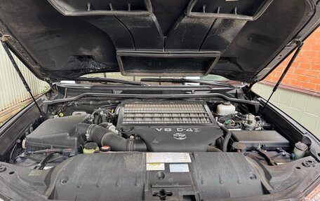 Toyota Land Cruiser 200, 2015 год, 4 690 000 рублей, 15 фотография