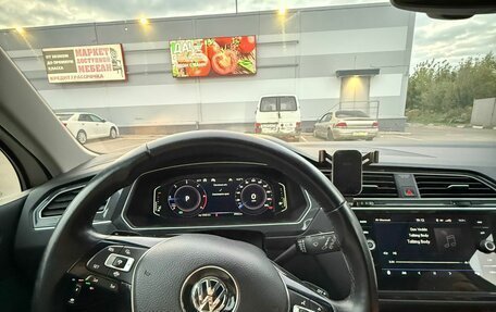 Volkswagen Tiguan II, 2020 год, 2 900 000 рублей, 19 фотография