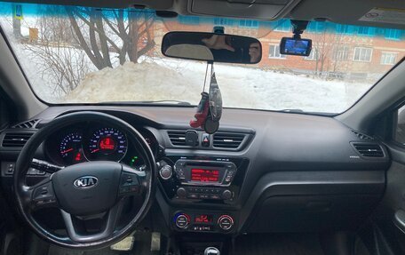 KIA Rio III рестайлинг, 2013 год, 990 000 рублей, 6 фотография