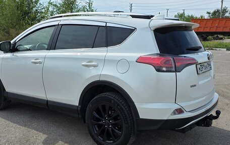 Toyota RAV4, 2016 год, 2 200 000 рублей, 3 фотография