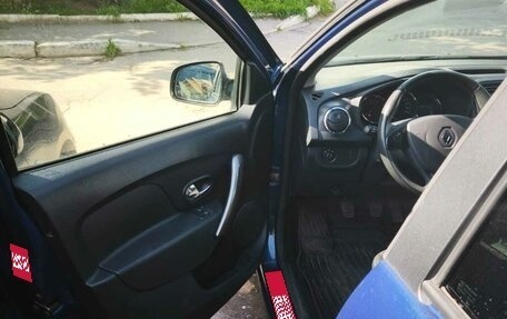 Renault Sandero II рестайлинг, 2015 год, 1 150 000 рублей, 1 фотография