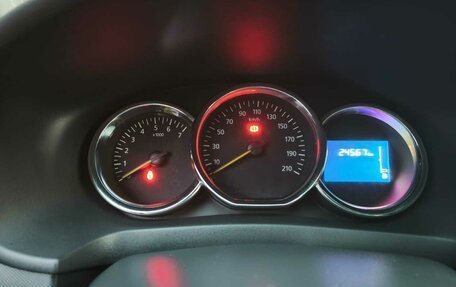 Renault Sandero II рестайлинг, 2015 год, 1 150 000 рублей, 12 фотография