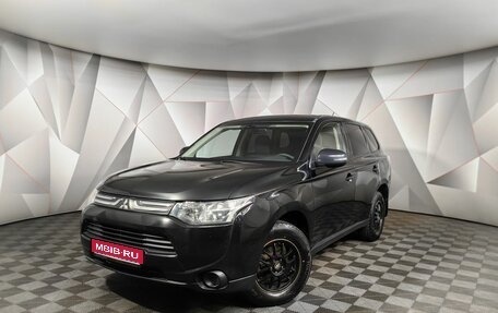 Mitsubishi Outlander III рестайлинг 3, 2013 год, 1 219 000 рублей, 1 фотография