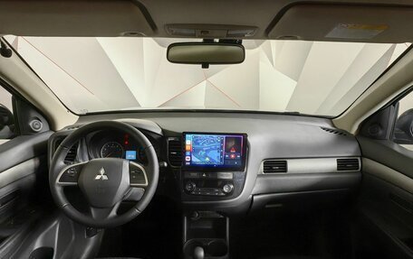Mitsubishi Outlander III рестайлинг 3, 2013 год, 1 219 000 рублей, 12 фотография