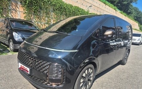Hyundai Staria, 2024 год, 4 212 000 рублей, 1 фотография