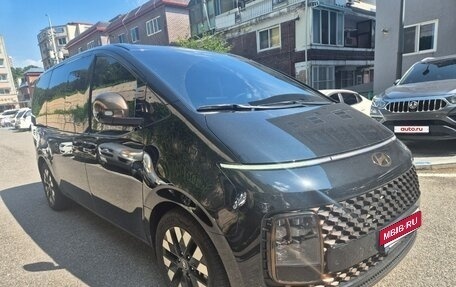Hyundai Staria, 2024 год, 4 212 000 рублей, 2 фотография