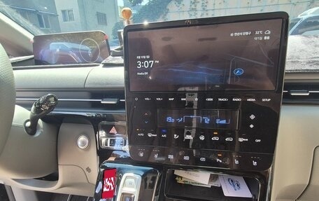 Hyundai Staria, 2024 год, 4 212 000 рублей, 17 фотография