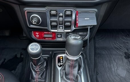 Jeep Wrangler, 2019 год, 5 200 000 рублей, 22 фотография