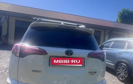 Toyota RAV4, 2016 год, 1 970 000 рублей, 6 фотография