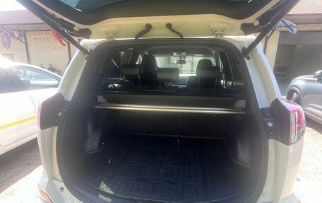 Toyota RAV4, 2016 год, 1 970 000 рублей, 12 фотография