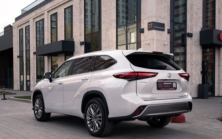 Toyota Highlander, 2025 год, 4 935 000 рублей, 6 фотография