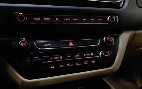 KIA Carnival III, 2018 год, 2 649 000 рублей, 17 фотография