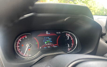Toyota RAV4, 2021 год, 4 500 000 рублей, 6 фотография