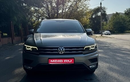 Volkswagen Tiguan II, 2017 год, 2 350 000 рублей, 1 фотография