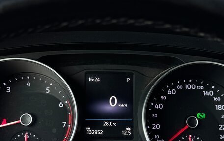 Volkswagen Tiguan II, 2017 год, 2 350 000 рублей, 13 фотография