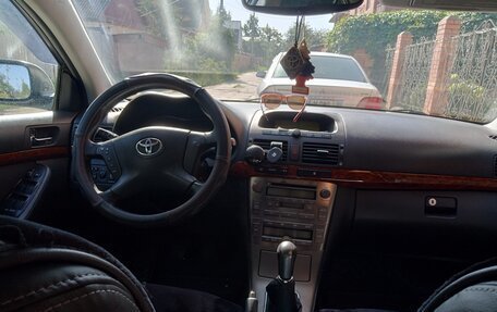 Toyota Avensis III рестайлинг, 2003 год, 595 000 рублей, 22 фотография