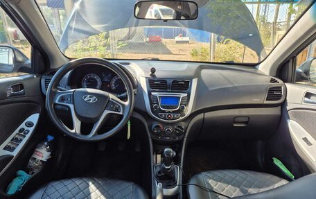 Hyundai Solaris II рестайлинг, 2012 год, 780 000 рублей, 4 фотография