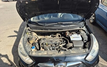 Hyundai Solaris II рестайлинг, 2012 год, 780 000 рублей, 9 фотография