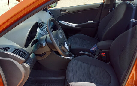 Hyundai Solaris II рестайлинг, 2014 год, 1 337 000 рублей, 11 фотография