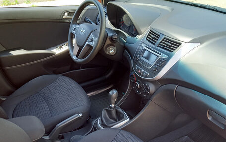 Hyundai Solaris II рестайлинг, 2014 год, 1 337 000 рублей, 12 фотография