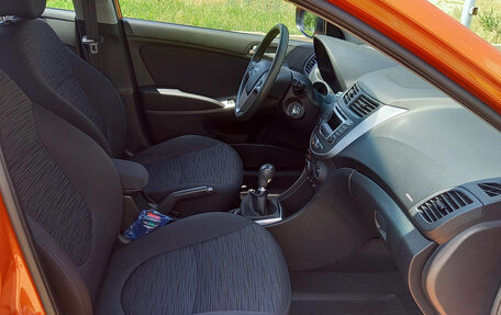 Hyundai Solaris II рестайлинг, 2014 год, 1 337 000 рублей, 15 фотография