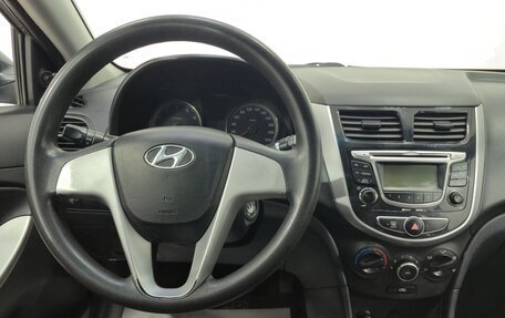 Hyundai Solaris II рестайлинг, 2013 год, 720 000 рублей, 11 фотография