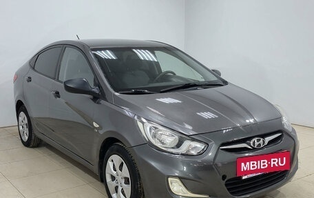 Hyundai Solaris II рестайлинг, 2013 год, 720 000 рублей, 3 фотография